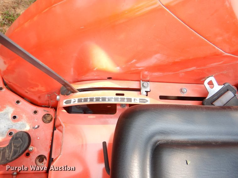 image for item IR9070 2009 Kubota L3400D  MFWD tractor