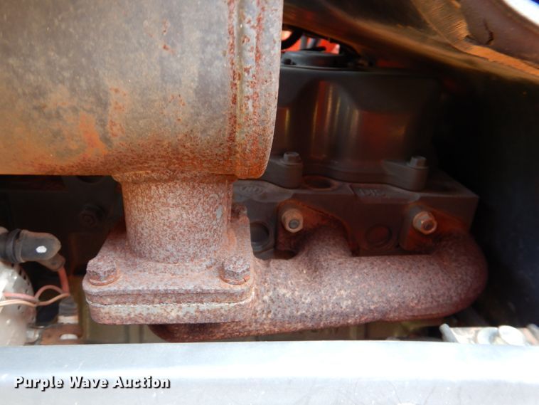 image for item IR9070 2009 Kubota L3400D  MFWD tractor