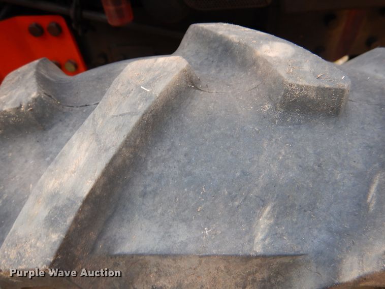 image for item IR9070 2009 Kubota L3400D  MFWD tractor