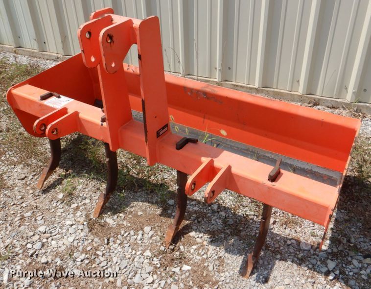 image for item IR9070 2009 Kubota L3400D  MFWD tractor