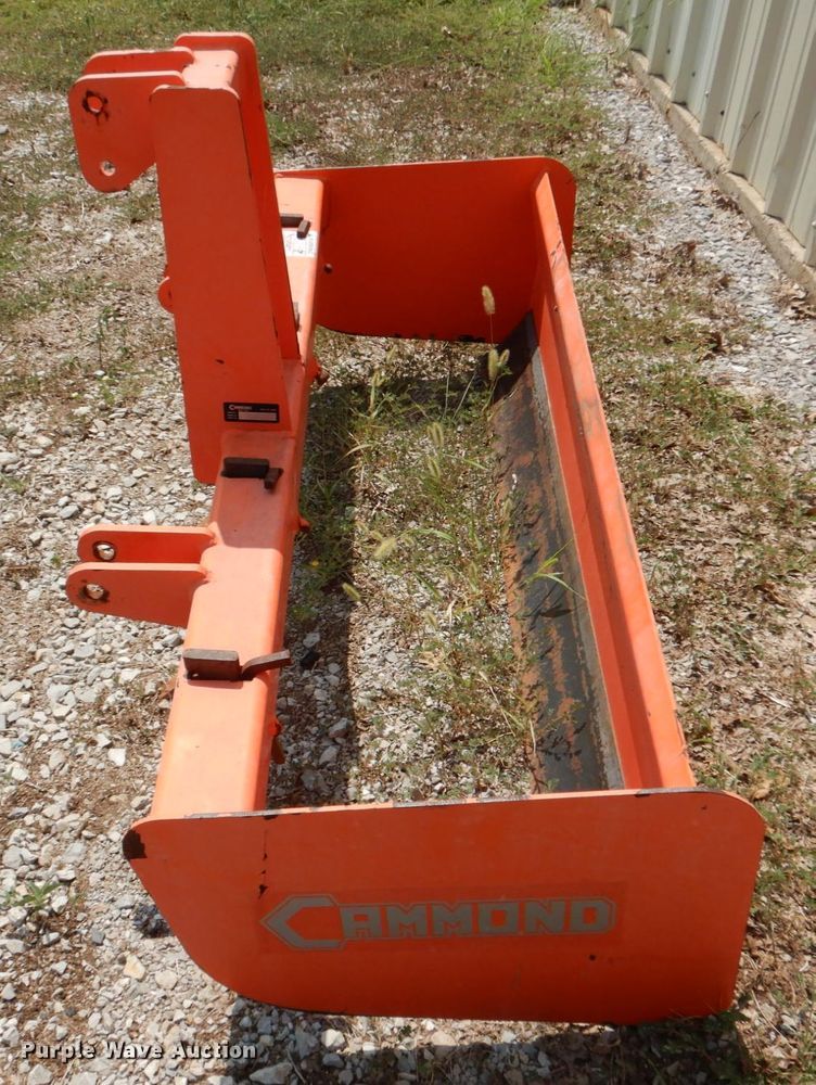 image for item IR9070 2009 Kubota L3400D  MFWD tractor