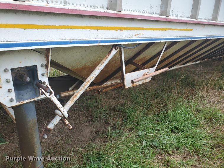 image for item IT9830 1990 Doonan  grain trailer
