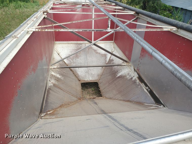 image for item IT9830 1990 Doonan  grain trailer