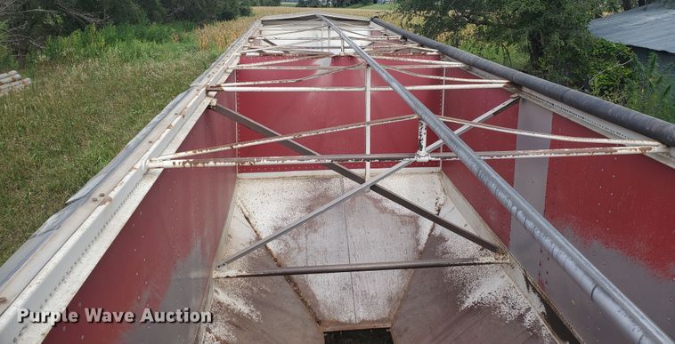 image for item IT9830 1990 Doonan  grain trailer