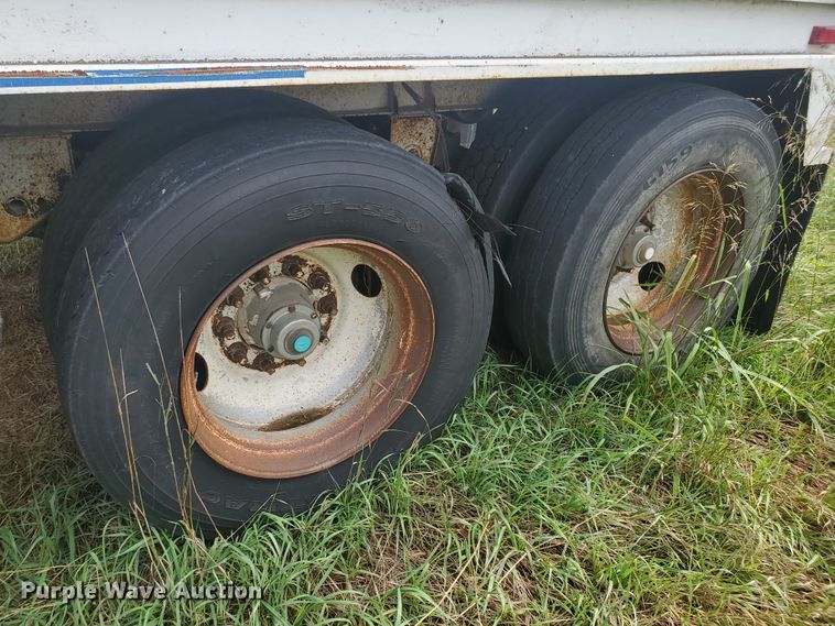 image for item IT9830 1990 Doonan  grain trailer