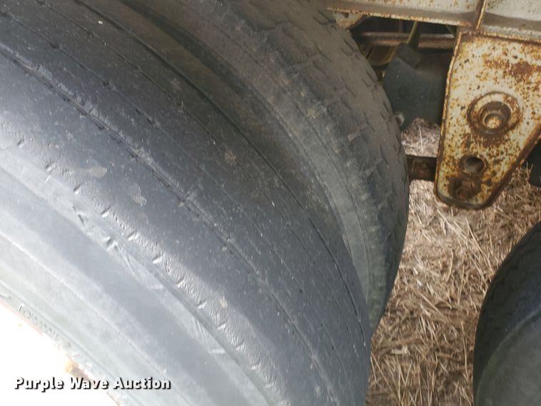 image for item IT9830 1990 Doonan  grain trailer