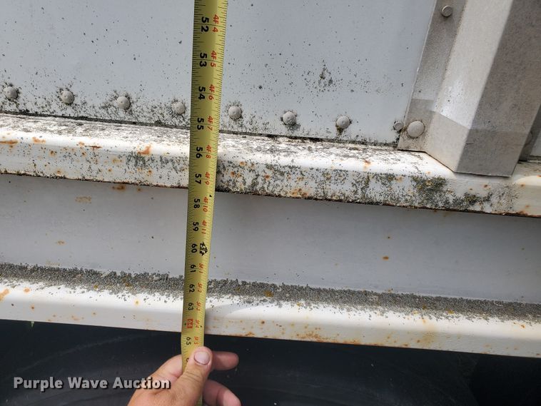 image for item IT9830 1990 Doonan  grain trailer