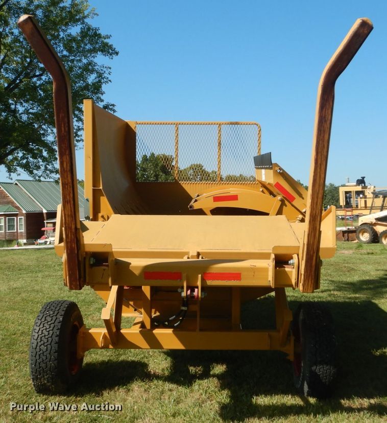 image for item JI9434 Duratech HayBuster 2650  bale processor