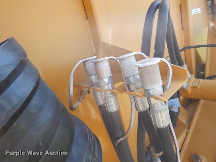 image for item JI9434 Duratech HayBuster 2650  bale processor