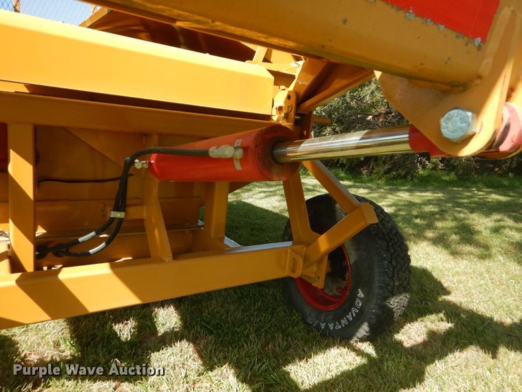 image for item JI9434 Duratech HayBuster 2650  bale processor