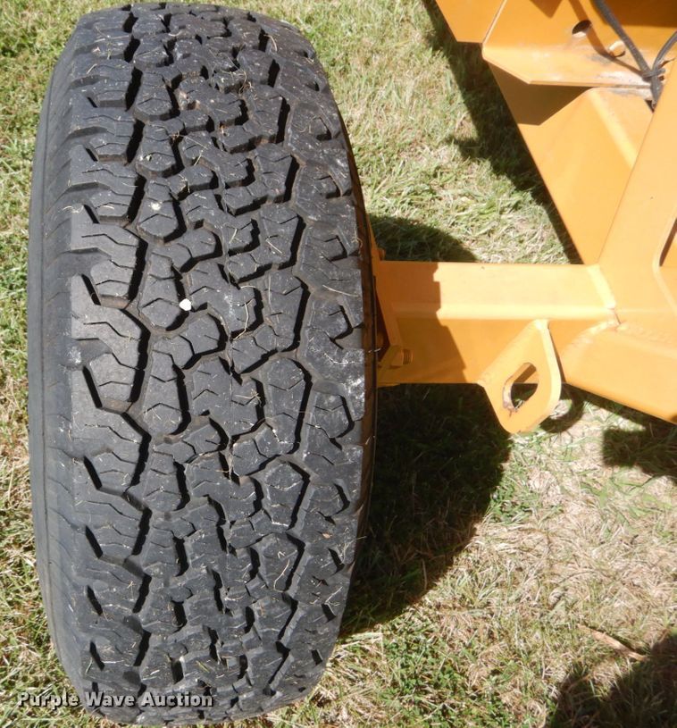 image for item JI9434 Duratech HayBuster 2650  bale processor