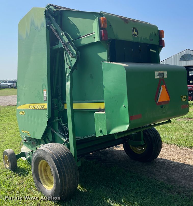 image for item JQ9709 2008 John Deere 468  round baler