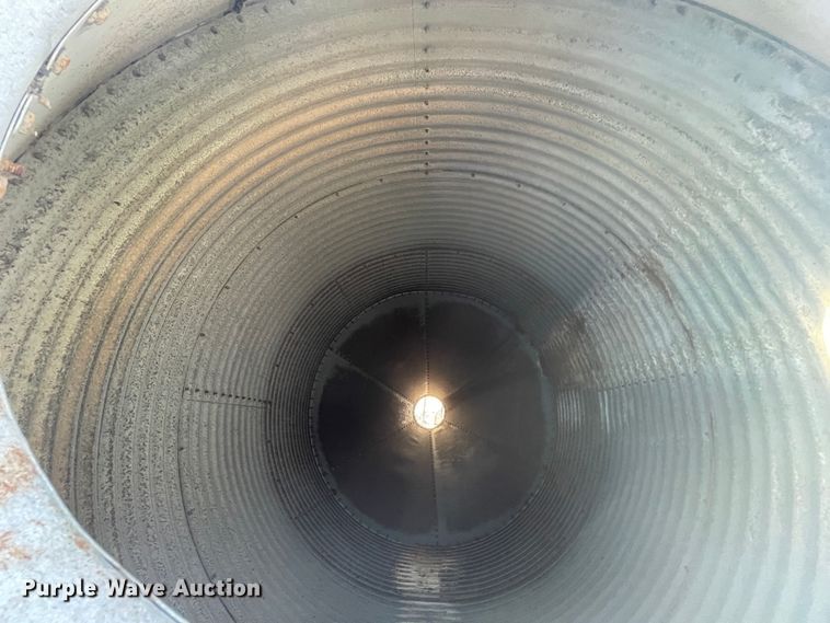 image for item JQ9721 Feed bin