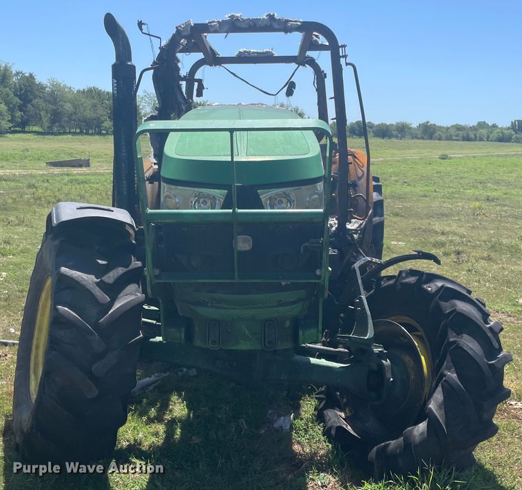 image for item JQ9723 2015 John Deere 6125M  MFWD tractor