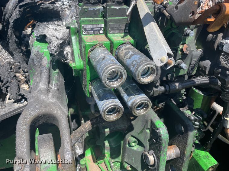 image for item JQ9723 2015 John Deere 6125M  MFWD tractor