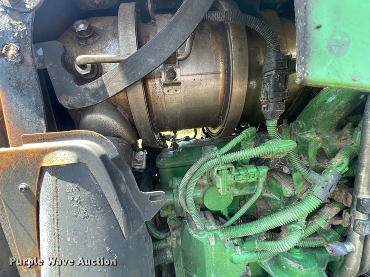 image for item JQ9723 2015 John Deere 6125M  MFWD tractor