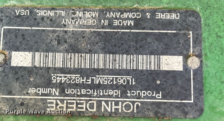 image for item JQ9723 2015 John Deere 6125M  MFWD tractor