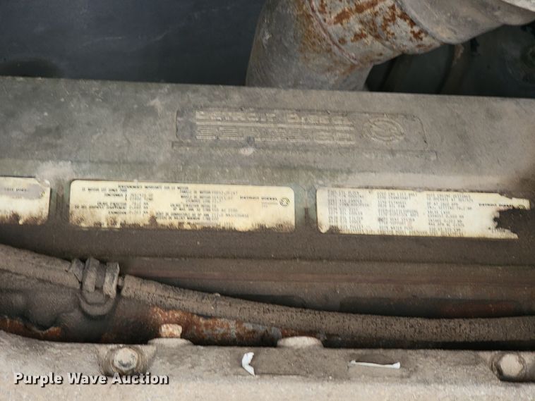 image for item KD9492 1994 International 9400  fertilizer delivery truck