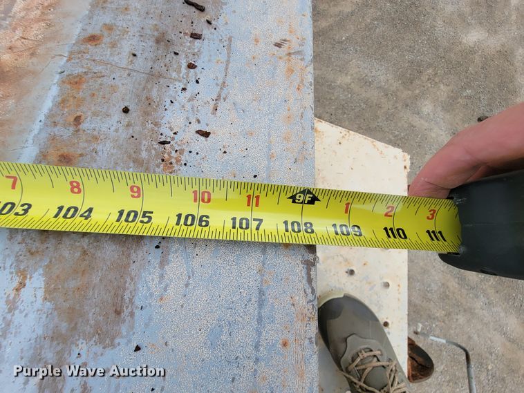 image for item KD9492 1994 International 9400  fertilizer delivery truck