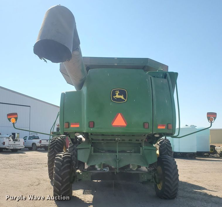 image for item KK9325 2005 John Deere 9860 STS  combine