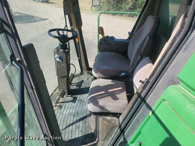 image for item KK9325 2005 John Deere 9860 STS  combine