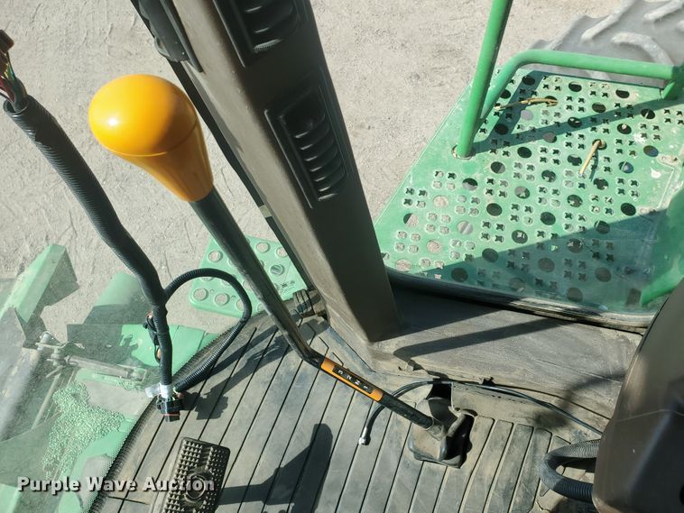 image for item KK9325 2005 John Deere 9860 STS  combine