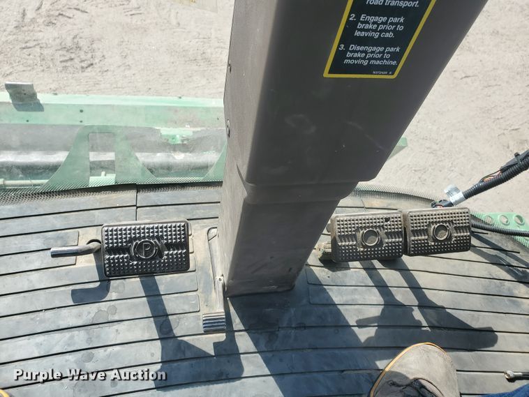 image for item KK9325 2005 John Deere 9860 STS  combine