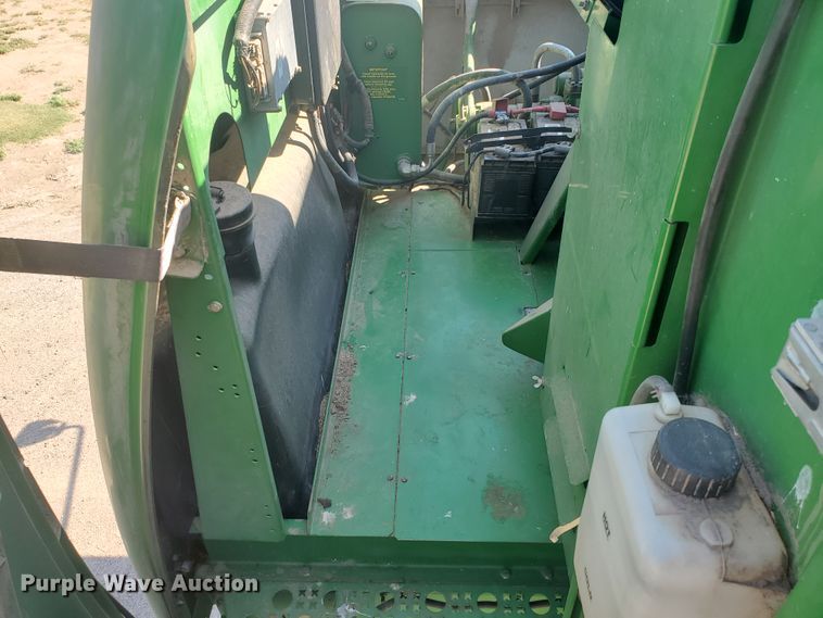 image for item KK9325 2005 John Deere 9860 STS  combine