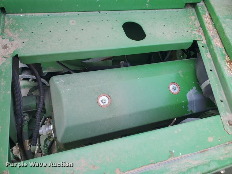 image for item KK9325 2005 John Deere 9860 STS  combine