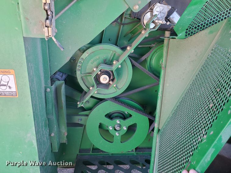 image for item KK9325 2005 John Deere 9860 STS  combine