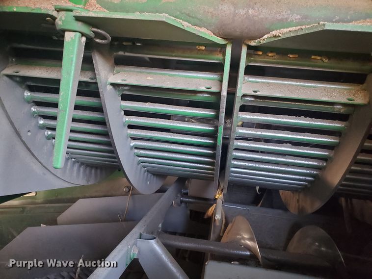 image for item KK9325 2005 John Deere 9860 STS  combine