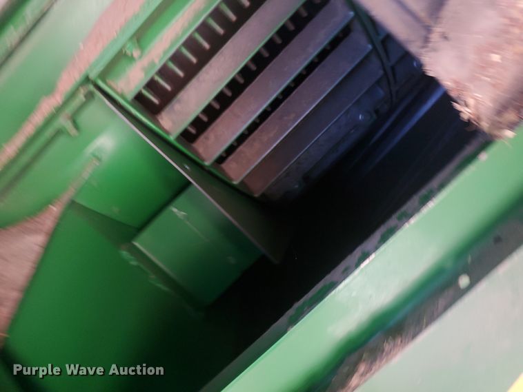 image for item KK9325 2005 John Deere 9860 STS  combine