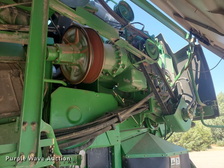 image for item KK9325 2005 John Deere 9860 STS  combine