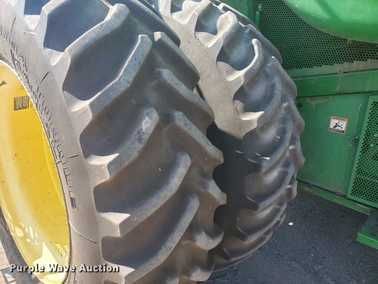 image for item KK9325 2005 John Deere 9860 STS  combine