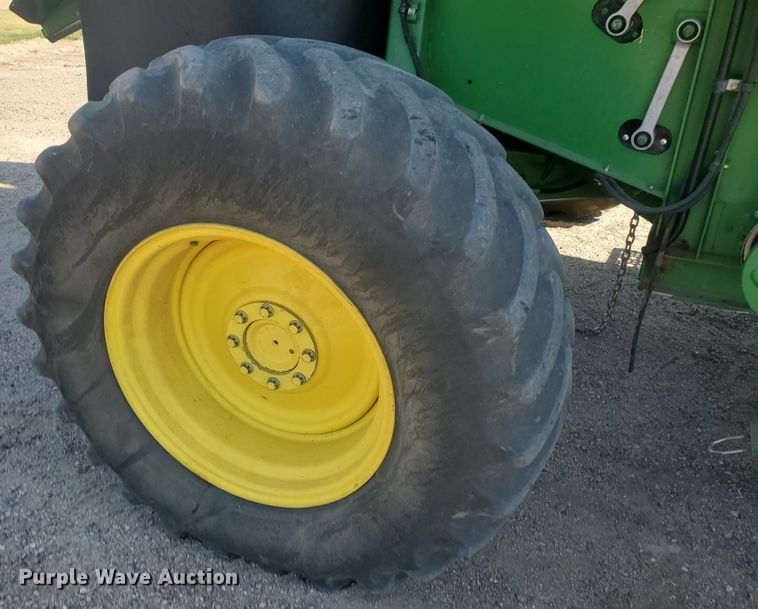 image for item KK9325 2005 John Deere 9860 STS  combine