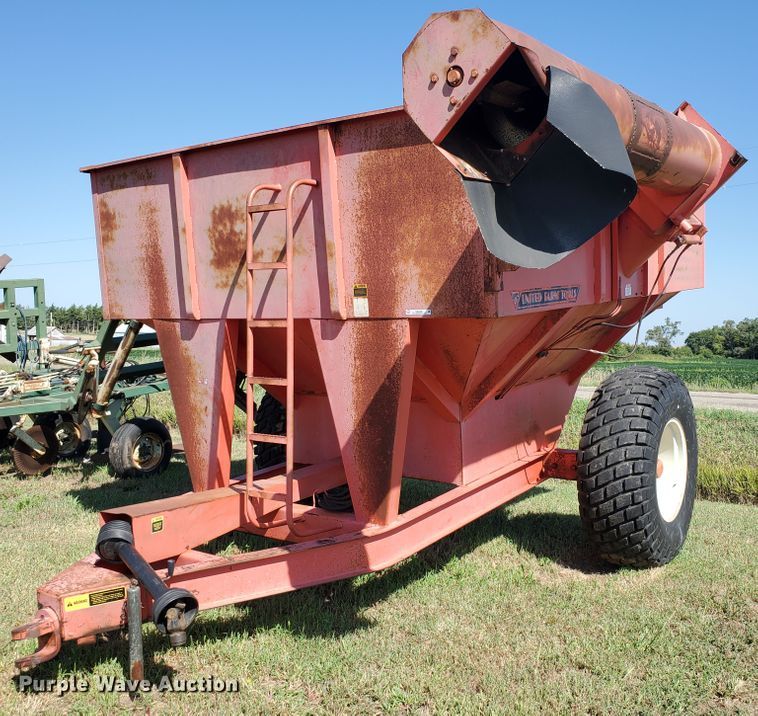 image for item KK9336 UFT 500  grain cart