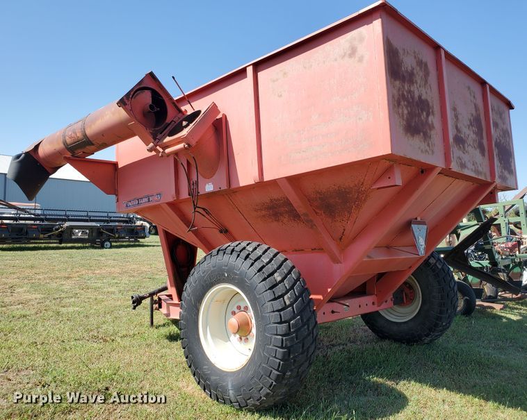 image for item KK9336 UFT 500  grain cart