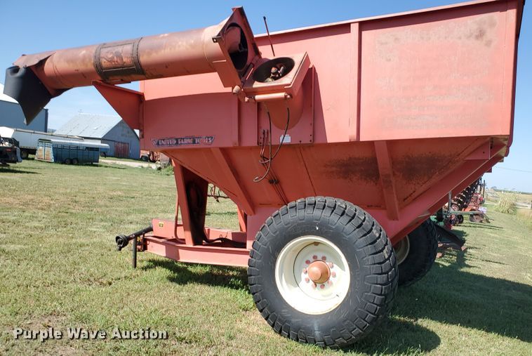 image for item KK9336 UFT 500  grain cart