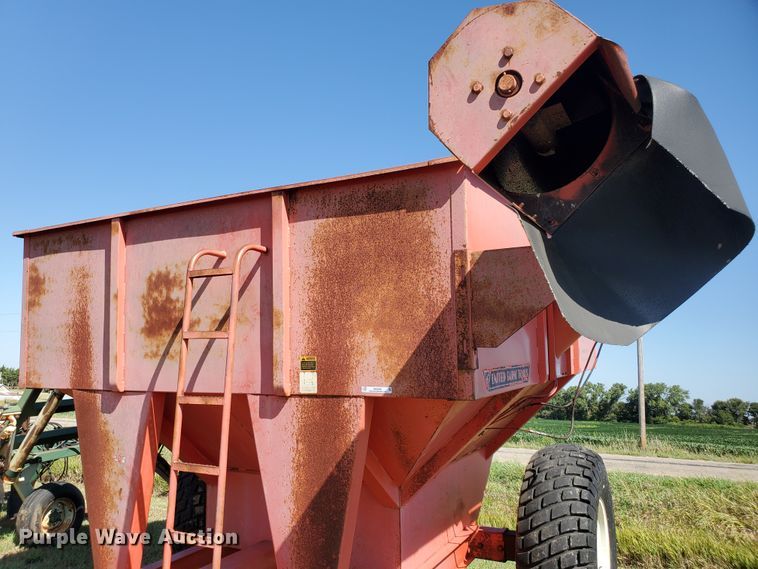 image for item KK9336 UFT 500  grain cart