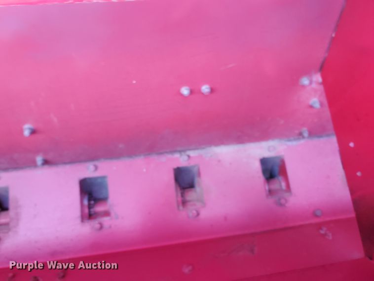 image for item KK9338 1980 International 5100  grain drill