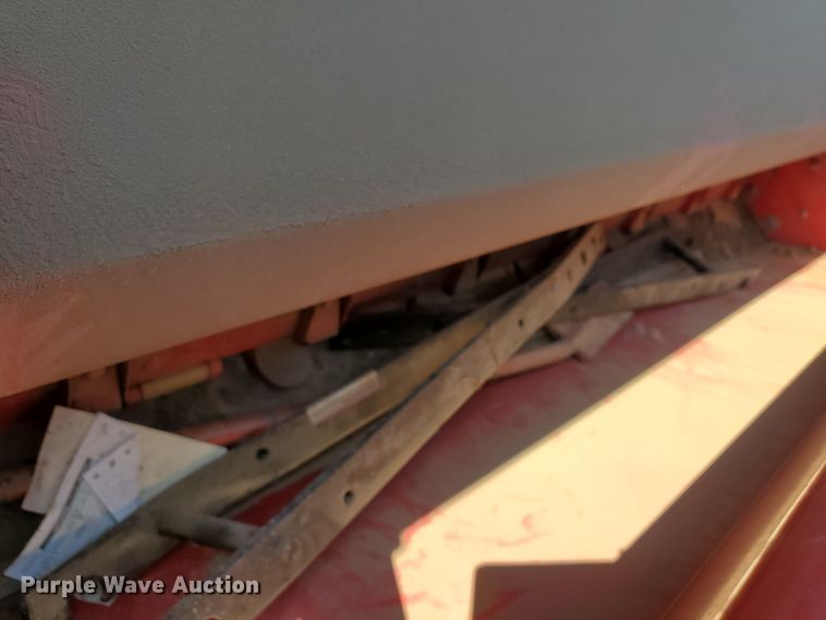 image for item KK9338 1980 International 5100  grain drill