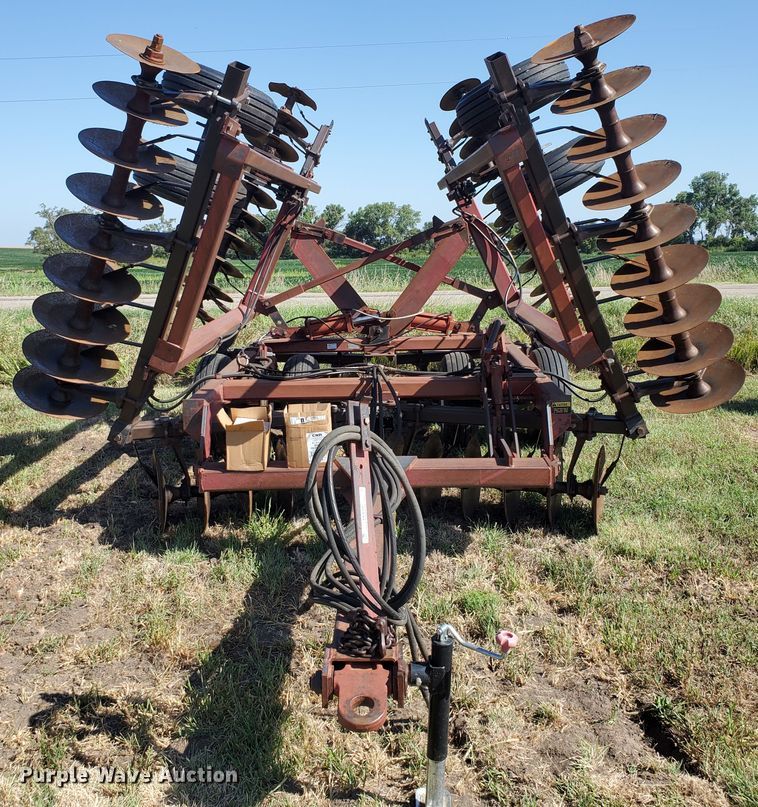 image for item KK9340 1986 International 496  tandem disk