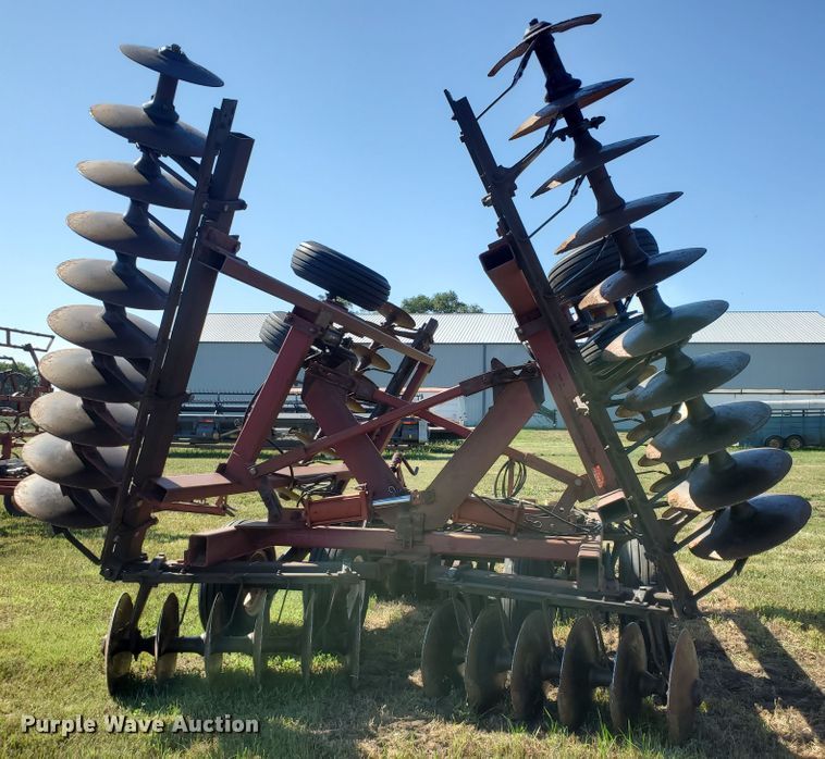 image for item KK9340 1986 International 496  tandem disk