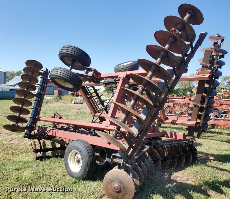 image for item KK9340 1986 International 496  tandem disk