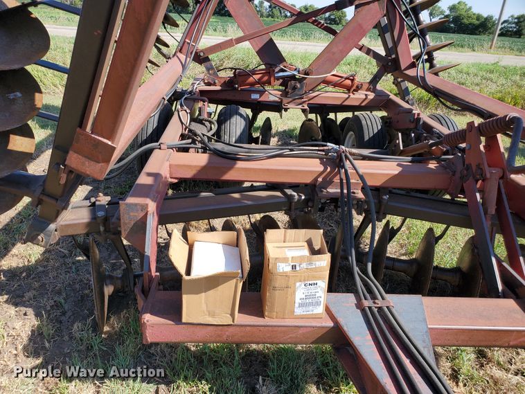 image for item KK9340 1986 International 496  tandem disk