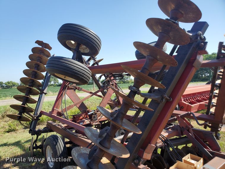 image for item KK9340 1986 International 496  tandem disk