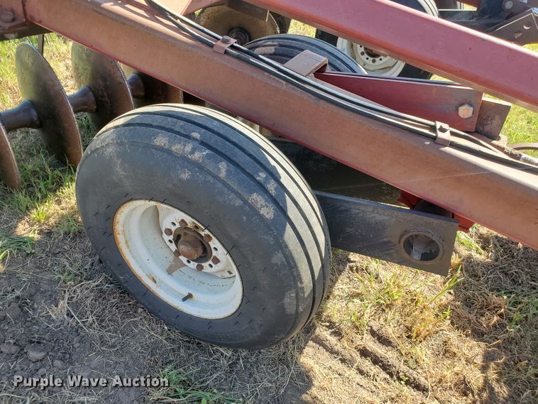 image for item KK9340 1986 International 496  tandem disk