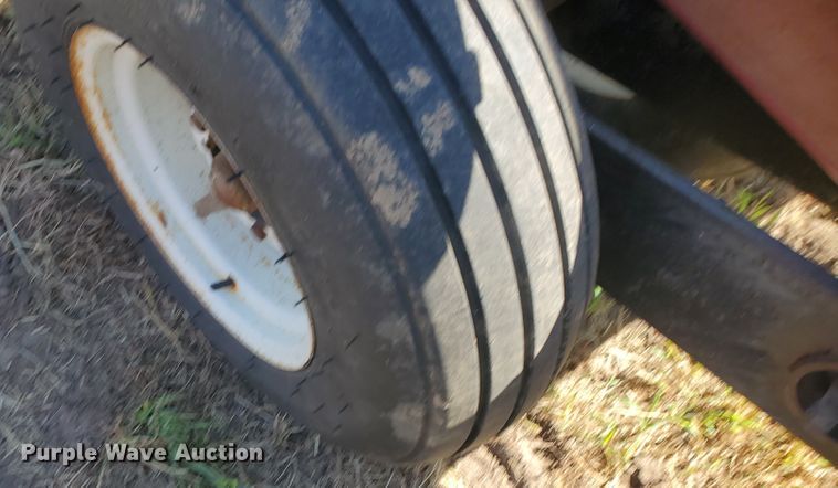 image for item KK9340 1986 International 496  tandem disk