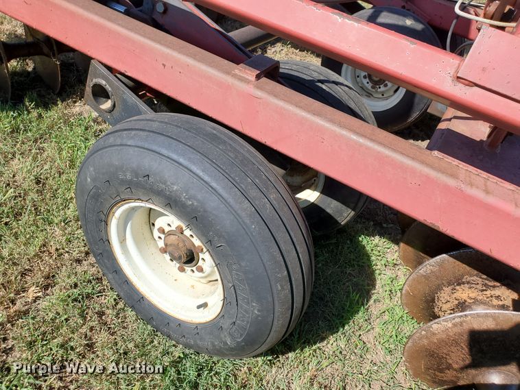 image for item KK9340 1986 International 496  tandem disk