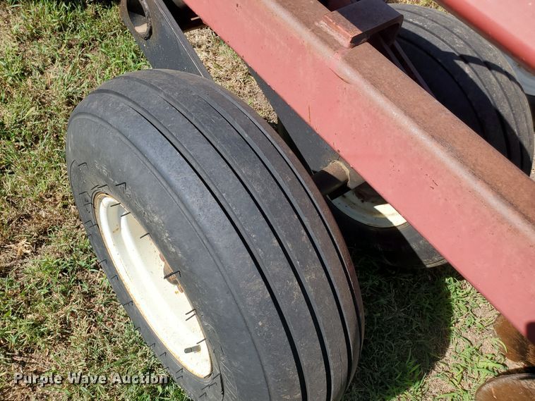 image for item KK9340 1986 International 496  tandem disk